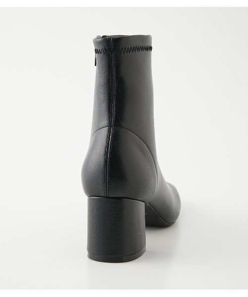 AZUL by moussy（アズールバイマウジー）の「CENTER SEAM SQUARE BOOTS/センターシームスクエアブーツ（ブーツ・レディース・ライトイエロー/アイボリー/ブラック・MEDIUM/LARGE/SMALL）」の6枚目の写真