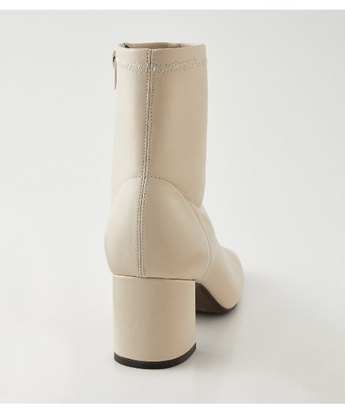 AZUL by moussy（アズールバイマウジー）の「CENTER SEAM SQUARE BOOTS/センターシームスクエアブーツ（ブーツ・レディース・ライトイエロー/アイボリー/ブラック・MEDIUM/LARGE/SMALL）」の12枚目の写真