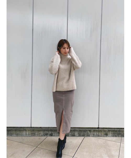 AZUL by moussy（アズールバイマウジー）の「CENTER SEAM SQUARE BOOTS/センターシームスクエアブーツ（ブーツ・レディース・ライトイエロー/アイボリー/ブラック・MEDIUM/LARGE/SMALL）」の22枚目の写真