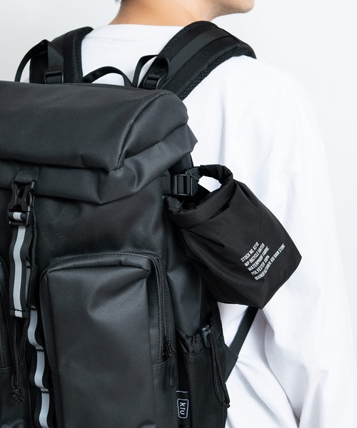 KiU（キウ）の「ウォータープルーフ バイシクルゲイター【VISIBLE GRID】（レインコート/ポンチョ・メンズ・ブラック/ベージュ・FREE）」の12枚目の写真