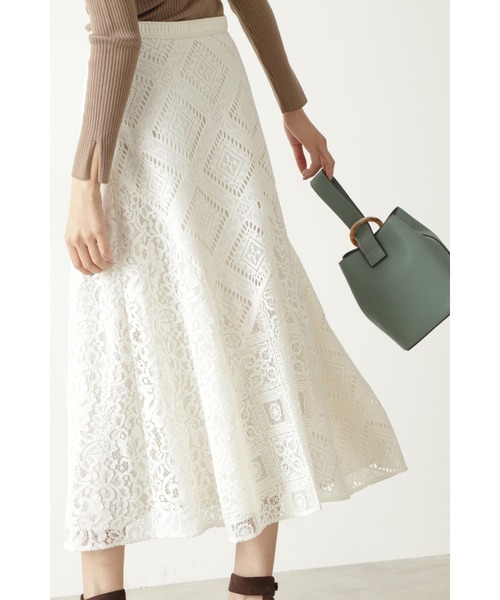 JILL STUART（ジルスチュアート）の「◆【『美人百花』4月号掲載・WEB限定サイズ：4】レースブロッキングスカート（スカート・レディース・ホワイト/ネイビー・0/2/4）」の14枚目の写真