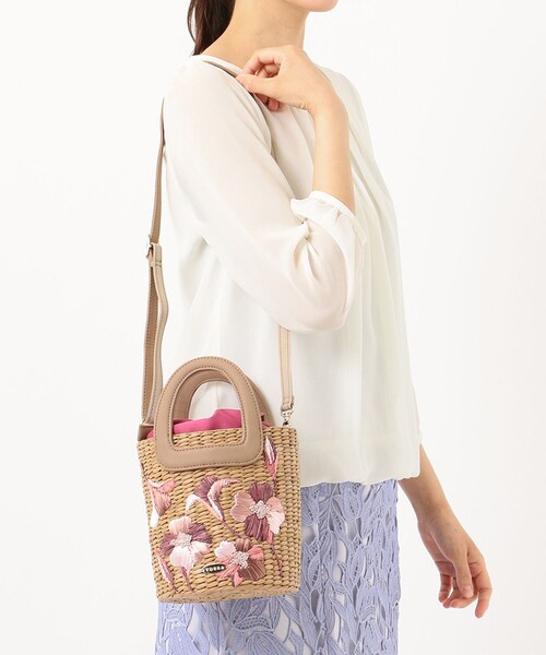 トッカ　PRIMULA EMBROIDERY かごバッグ♡ TOCCA（トッカ）の「PRIMULA EMBROIDERY かごバッグ（ショルダー