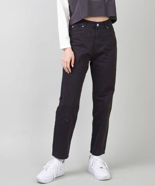 SPINNS（スピンズ）の「カジュアルストレートパンツ（その他パンツ・レディース・ブラック/アイボリー/サンドベージュ・S/M）」の2枚目の写真