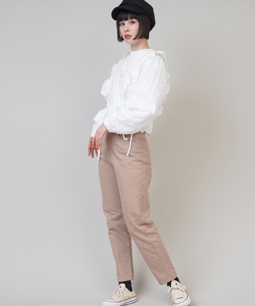 SPINNS（スピンズ）の「カジュアルストレートパンツ（その他パンツ・レディース・ブラック/アイボリー/サンドベージュ・S/M）」の12枚目の写真