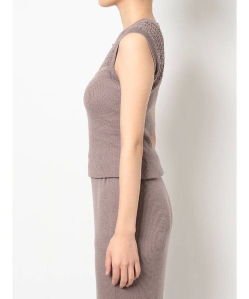 dazzlin（ダズリン）の「パーツクロシェリブニット（ニット/セーター・レディース・オフホワイト/モカ・FREE）」の3枚目の写真