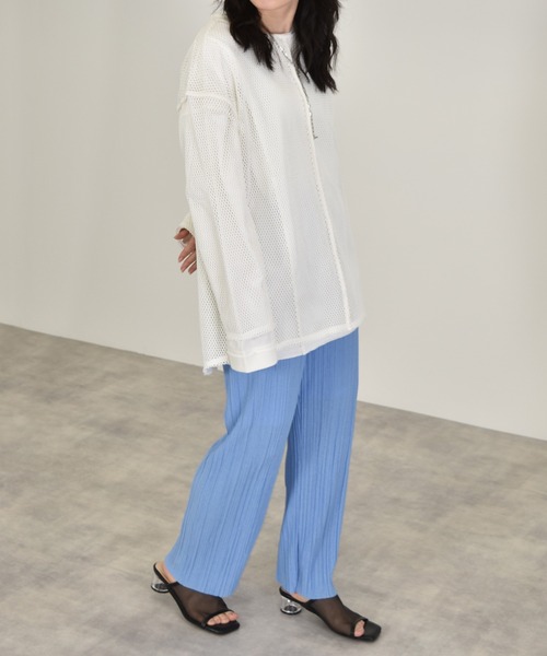 w closet（ダブルクローゼット）の「フィッシュメッシュバックスリットプルオーバー（Tシャツ/カットソー・レディース・キナリ/オフホワイト・FREE）」の6枚目の写真