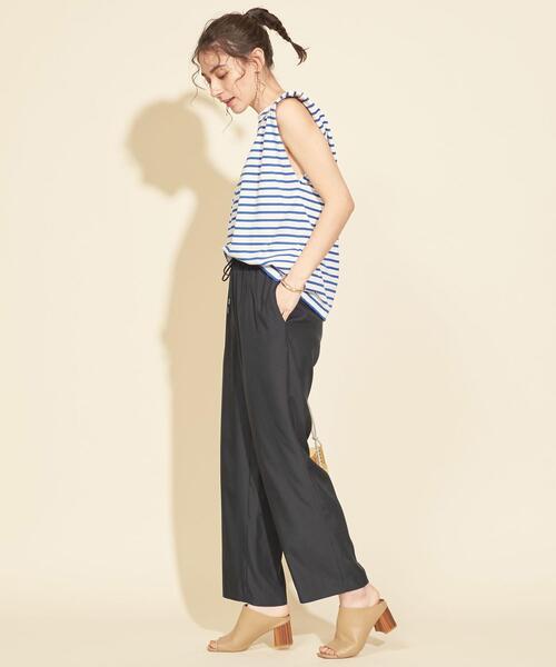 BEAUTY&YOUTH UNITED ARROWS（ビューティーアンドユースユナイテッドアローズ）の「BY∴ ツイルドローストイージーパンツ -ウォッシャブル-（その他パンツ・レディース・ブラック/ベージュ/コバルトブルー・S/M/L）」の9枚目の写真