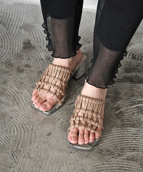 NOFALL（ノーフォール）の「スクエアトゥメッシュミュールサンダル（サンダル・レディース・ホワイト/ブラック/グレイッシュベージュ/ダークブラウン・LL/L/M/3L/S/SS）」の10枚目の写真