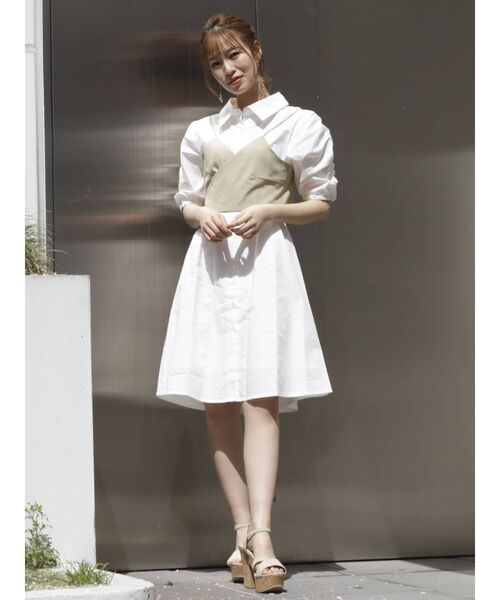 dazzlin（ダズリン）の「ビスチェシャツワンピース（シャツワンピース・レディース・オフホワイト/ブルー/ベージュ・FREE）」の9枚目の写真