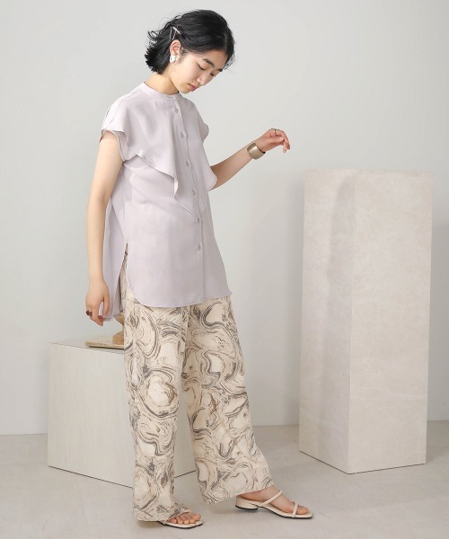 Bab（バブ）の「【WEB限定】ノースリーブラッフルブラウス（シャツ/ブラウス・レディース・ライトグレー/ベージュ/オフホワイト/ミント/ブラック・38）」の11枚目の写真