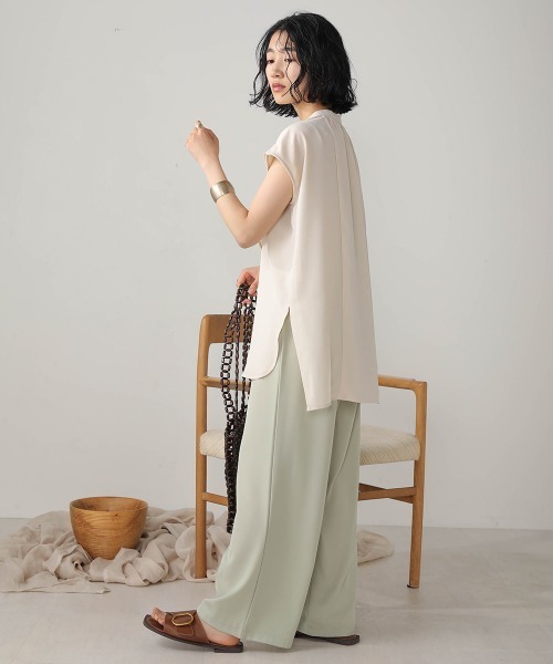 Bab（バブ）の「【WEB限定】ノースリーブラッフルブラウス（シャツ/ブラウス・レディース・ライトグレー/ベージュ/オフホワイト/ミント/ブラック・38）」の19枚目の写真