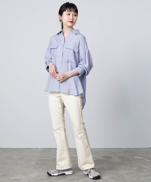 mikke(ミッケ)の「ストレッチ カラーセミフレアパンツ(デニムパンツ・レディース・ホワイト/チャコールグレー/ピンク/ブルー/マスタード・FREE)」の7枚目の写真