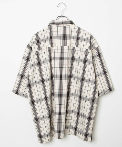 WEGO（ウィゴー）の「WEGO/レトロチェックビッグシルエット5分袖シャツ（シャツ/ブラウス・メンズ・ブラウン系その他2/ベージュ系その他2・LARGE/MEDIUM）」の3枚目の写真