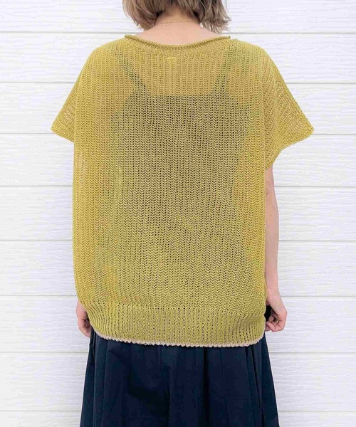 Q（キュー）の「ホールガーメント ストローヤーンニット（ニット/セーター・レディース・ベージュ/ネイビー/マスタード・MEDIUM）」の4枚目の写真