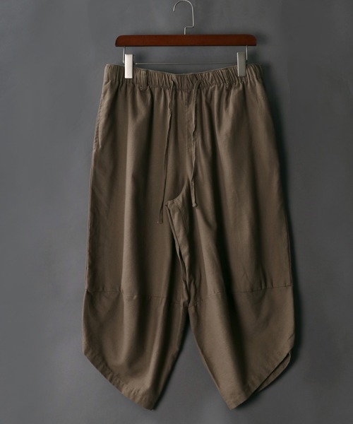 SITRY（シトリー）の「麻混 ドロップショルダーキーネック＆ワイドバルーン クロップド セットアップ/ワンマイルウェア（その他ルームウェア・メンズ・ブラック/ベージュ/ブラウン/ブルーグレー・M/L）」の11枚目の写真