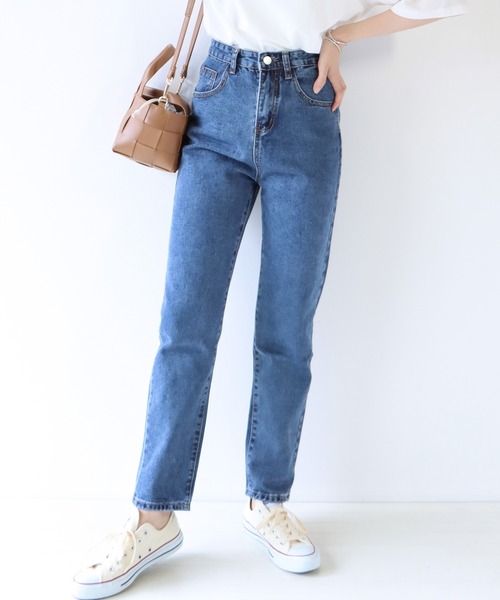 BLUEEAST（ブルーイースト）の「ハイウエストテーパードデニム（デニムパンツ・レディース・ネイビー/ライトブルー/オフホワイト/ブラック・SMALL/MEDIUM/LARGE/X-LARGE）」の4枚目の写真