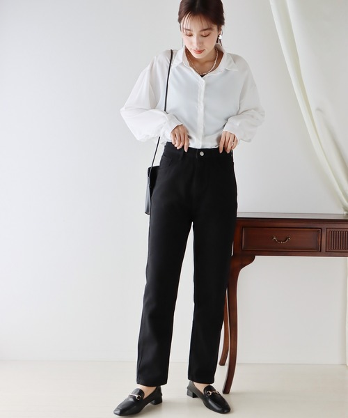 BLUEEAST（ブルーイースト）の「ハイウエストテーパードデニム（デニムパンツ・レディース・ネイビー/ライトブルー/オフホワイト/ブラック・SMALL/MEDIUM/LARGE/X-LARGE）」の5枚目の写真