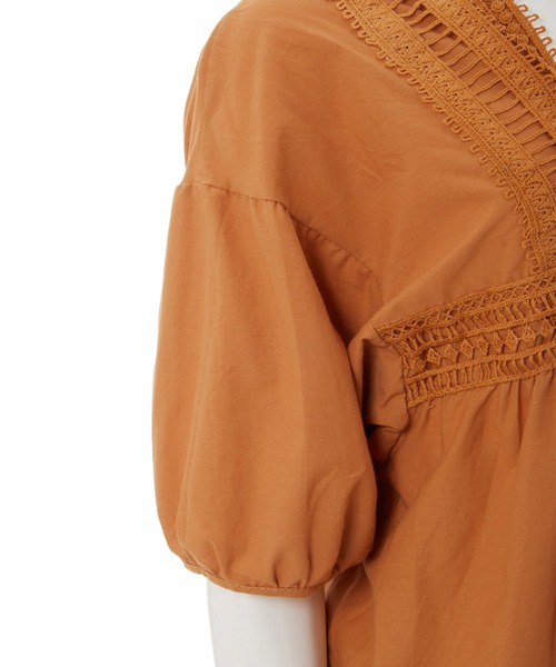 fifth（フィフス）の「ボリュームスリーブレース切替ブラウス（シャツ/ブラウス・レディース・ホワイト/ブラック/オレンジ・MEDIUM）」の11枚目の写真