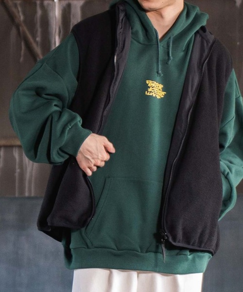 WEGO（ウィゴー）の「WEGO/フリースリバージブルベスト（ベスト・メンズ・ブラック/ブルー・MEDIUM/LARGE）」の2枚目の写真