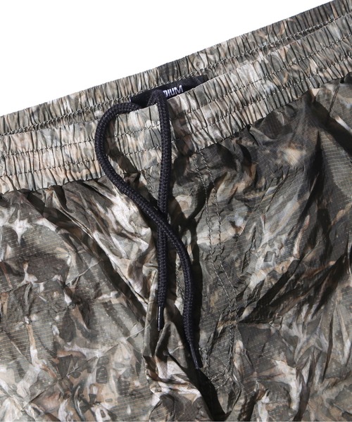PLEASURES（プレジャー）の「PLEASURES/プレジャーズ  JEFFERY NYLON CARGO PANT カーゴパンツ（カーゴパンツ・メンズ・グレー/カーキ・M/L）」の5枚目の写真