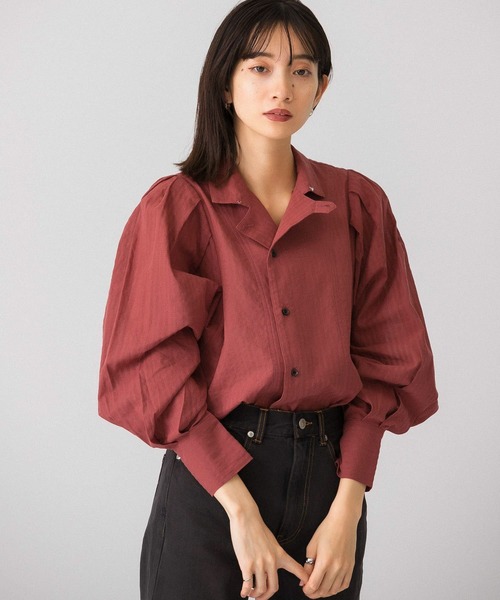 KBF（ケイビーエフ）の「ボリュームスリーブストライプシャツ（シャツ/ブラウス・レディース・ベージュ/ネイビー/バーガンディー・ONE）」の4枚目の写真