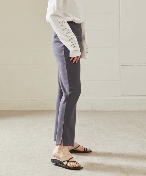 OUVRAGE CLASSE(ウヴラージュクラス)の「ブークレサイドスリットパンツ(その他パンツ・レディース・チャコールグレー/ライトグレー/ブラック・FREE)」の7枚目の写真