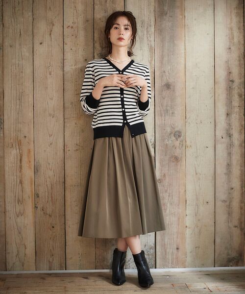 le.coeur blanc（ルクールブラン）の「リバーシブルタフタギャザースカート（スカート・レディース・ベージュ/ダークグレー/ボルドー・38/36）」の17枚目の写真