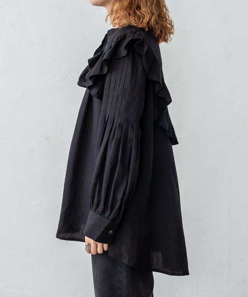 mystic（ミスティック）の「ビッグフリルシャツ（シャツ/ブラウス・レディース・ブラック/オフホワイト・FREE）」の4枚目の写真