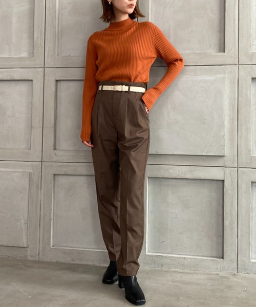 moment+(モーメントプラス)の「TRギャバ ハイウエストツータックパンツ(合皮ベルト付き)(スラックス・レディース・ブラック/ネイビー/モカ/杢グレー・M)」の11枚目の写真