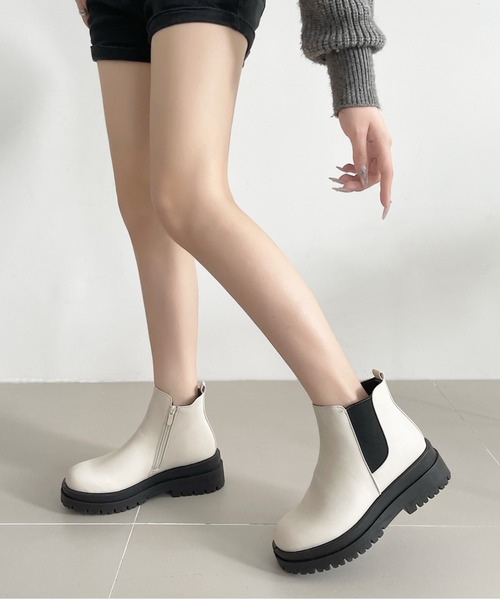 Shoes in Closet（シューズインクローゼット）の「軽量厚底 サイドゴア ショートブーツ 2808（ブーツ・レディース・ブラック/ダークブラウン/アイボリー・LL/S/M/L/XS/3L）」の9枚目の写真