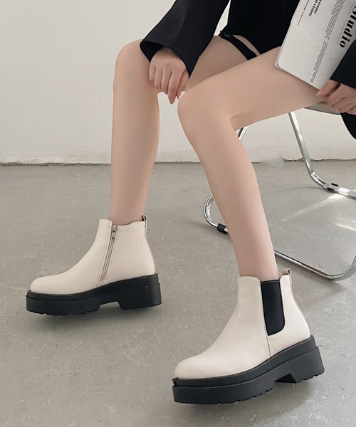 Shoes in Closet（シューズインクローゼット）の「軽量厚底 サイドゴア ショートブーツ 2808（ブーツ・レディース・ブラック/ダークブラウン/アイボリー・LL/S/M/L/XS/3L）」の11枚目の写真