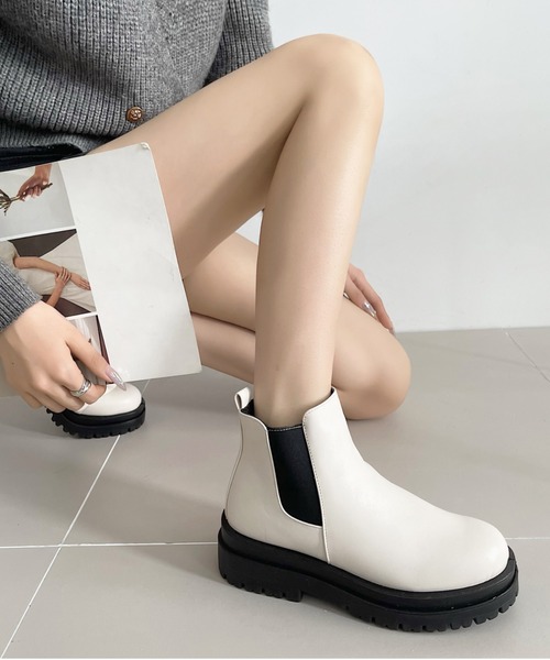 Shoes in Closet（シューズインクローゼット）の「軽量厚底 サイドゴア ショートブーツ 2808（ブーツ・レディース・ブラック/ダークブラウン/アイボリー・LL/S/M/L/XS/3L）」の21枚目の写真