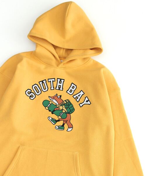 NAVAL(ナバル)の「CAMPLAY by Kailua Bay / COLLEGE FOX SWEAT PARKA / カレッジ フォックス スウェット パーカー(パーカー・メンズ・キナリ/イエロー/ブルーグレー・MEDIUM/LARGE)」の7枚目の写真