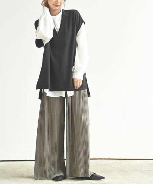 rps（アールピーエス）の「裏毛Ｖネックベスト（ベスト・レディース・チャコールグレー/グレイッシュベージュ/ブラック・M）」の14枚目の写真