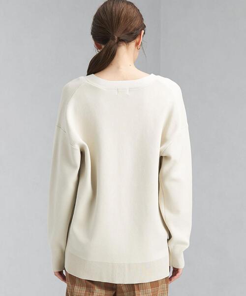 green label relaxing（グリーンレーベルリラクシング）の「スムース パッチ カーディガン -ウォッシャブル-（カーディガン/ボレロ・レディース・パープル/ナチュラル/モカ・FREE）」の6枚目の写真