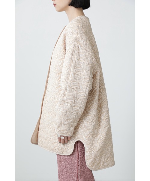 OKIRAKU（オキラク）の「(OKIRAKU×ROSE BUD)カラーレスジャカードビッグジャケット（その他アウター・レディース・ブラック/ベージュ・ONE SIZE）」の8枚目の写真