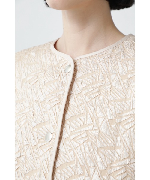 OKIRAKU（オキラク）の「(OKIRAKU×ROSE BUD)カラーレスジャカードビッグジャケット（その他アウター・レディース・ブラック/ベージュ・ONE SIZE）」の10枚目の写真