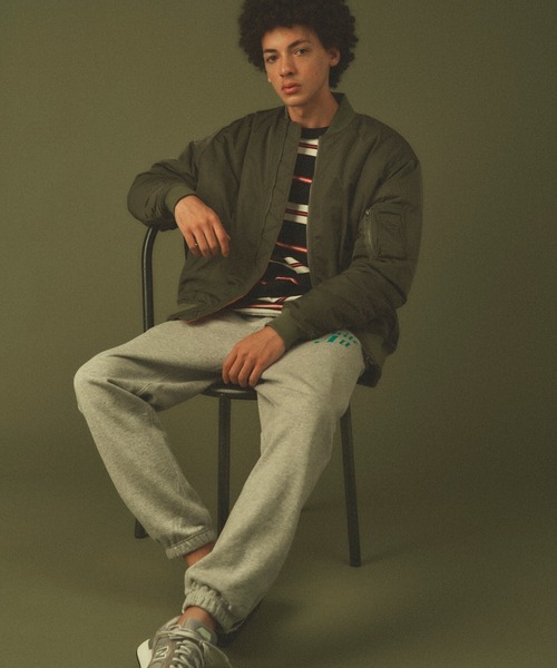 DISCOAT（ディスコート）の「ヴィンテージライクMA-1（MA-1・メンズ・ブラック/カーキ・MEDIUM/LARGE）」の4枚目の写真