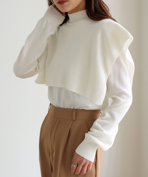 HER CLOSET(ハークローゼット)の「【shemoshelly】ケープレイヤードハイネックニット(ニット/セーター・レディース・ホワイト/ブラック/モカ/レッド/ブルー/グリーン・M)」の7枚目の写真