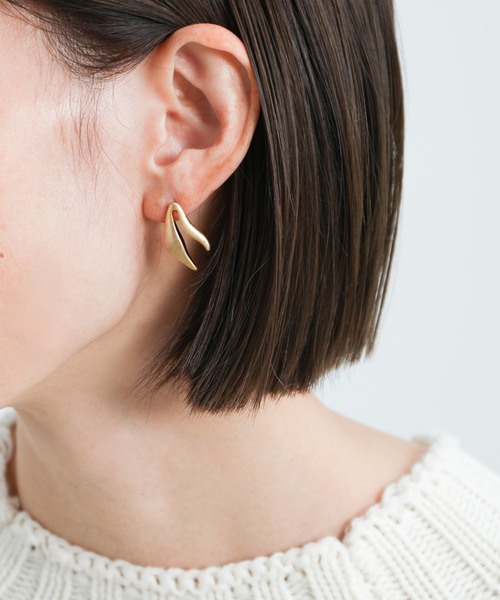 select MOCA(セレクトモカ)の「ニュアンスデザインピアス(ピアス(両耳用)・レディース・シルバー/ゴールド・FREE)」の15枚目の写真