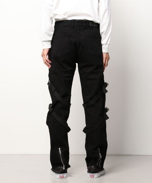 XU（エックスユー）の「【XU/エックスユー】back zip bondage design jogger pants/ボンテージパンツ カーゴパンツ ジョガーパンツ ジップパンツ ストラップパンツ（カーゴパンツ・メンズ・ブラック・L/M）」の3枚目の写真