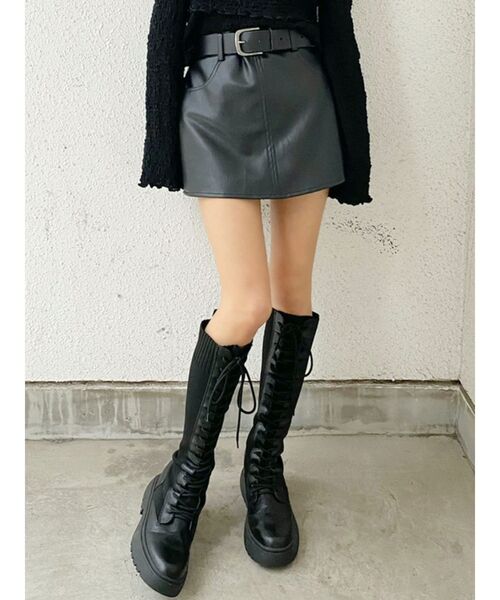 GYDA（ジェイダ）の「フェイクレザースカートライクショーパン（スカート・レディース・ブラック・MEDIUM/X-SMALL/SMALL）」の11枚目の写真