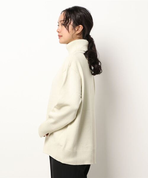 AMERICAN HOLIC（アメリカンホリック）の「ハイネックコクーンニットプルオーバー（ニット/セーター・レディース・モカ/ダークネイビー/アイボリー/サックスブルー・M/L）」の5枚目の写真