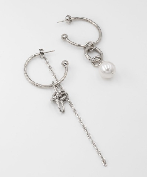 JUSTINE CLENQUET（ジュスティーヌクランケ）の「JUSTINE CLENQUET/ジュスティーヌ・クランケ/Emma earrings（ピアス（両耳用）・レディース・シルバー・FREE）」の3枚目の写真