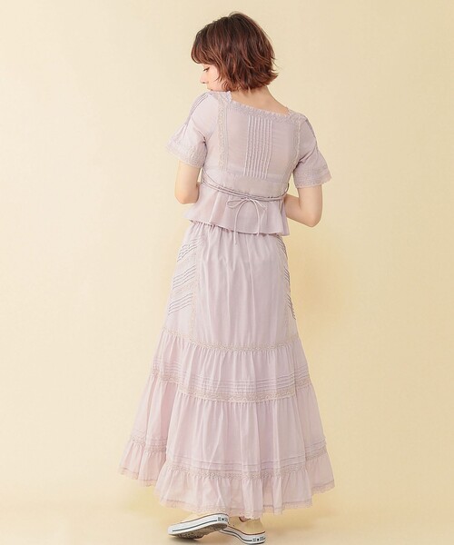 「新品」 DEICY レースロングスカート ホワイト DEICY（デイシー）の「ピンタックレースロングスカート（スカート