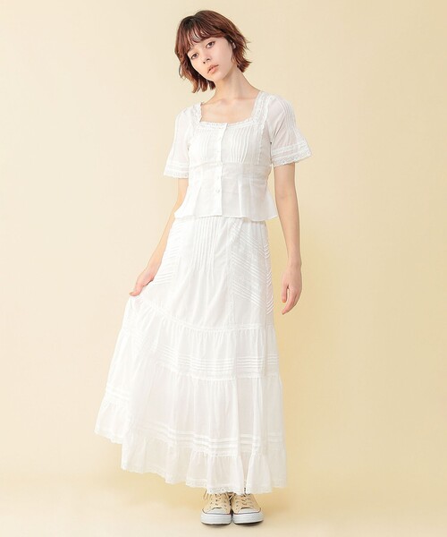 「新品」 DEICY レースロングスカート ホワイト DEICY（デイシー）の「ピンタックレースロングスカート（スカート