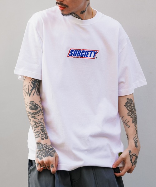 Subciety(サブサエティ)の「NOUGAT TEE(Tシャツ/カットソー・メンズ・ブラウン/ホワイト/ブラック・LARGE/XX-LARGE/MEDIUM/X-LARGE/SMALL)」の1枚目の写真