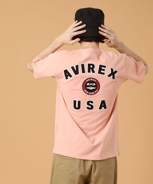 AVIREX(アヴィレックス)の「VARSITY LOGO T-SHIRT 2.0 / ヴァーシティー ロゴ Tシャツ2.0 / AVIREX / アヴィレックス(Tシャツ/カットソー・メンズ・ダークグリーン/オフホワイト/ブラック/ネイビー/ピンク/マスタード/ブラウン・LARGE/XX-LARGE/X-LARGE/MEDIUM/L/XL/2XL/M)」の13枚目の写真