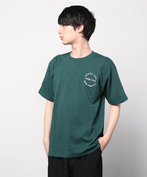 AVIREX(アヴィレックス)の「VARSITY LOGO T-SHIRT 2.0 / ヴァーシティー ロゴ Tシャツ2.0 / AVIREX / アヴィレックス(Tシャツ/カットソー・メンズ・ダークグリーン/オフホワイト/ブラック/ネイビー/ピンク/マスタード/ブラウン・LARGE/XX-LARGE/X-LARGE/MEDIUM/L/XL/2XL/M)」の16枚目の写真