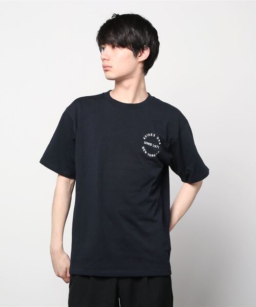 AVIREX(アヴィレックス)の「VARSITY LOGO T-SHIRT 2.0 / ヴァーシティー ロゴ Tシャツ2.0 / AVIREX / アヴィレックス(Tシャツ/カットソー・メンズ・ダークグリーン/オフホワイト/ブラック/ネイビー/ピンク/マスタード/ブラウン・LARGE/XX-LARGE/X-LARGE/MEDIUM/L/XL/2XL/M)」の17枚目の写真